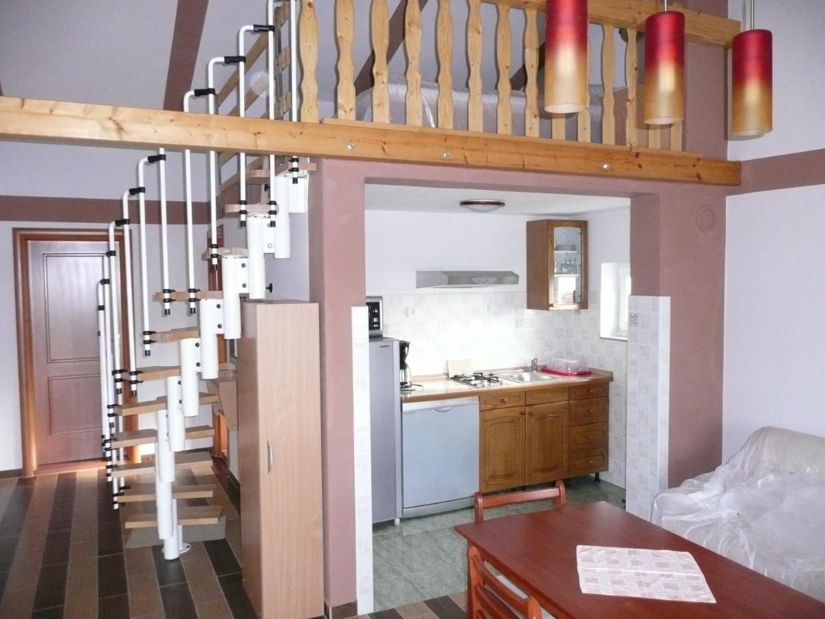 Apartments With A Parking Space Novi Vinodolski - 15823 Dış mekan fotoğraf
