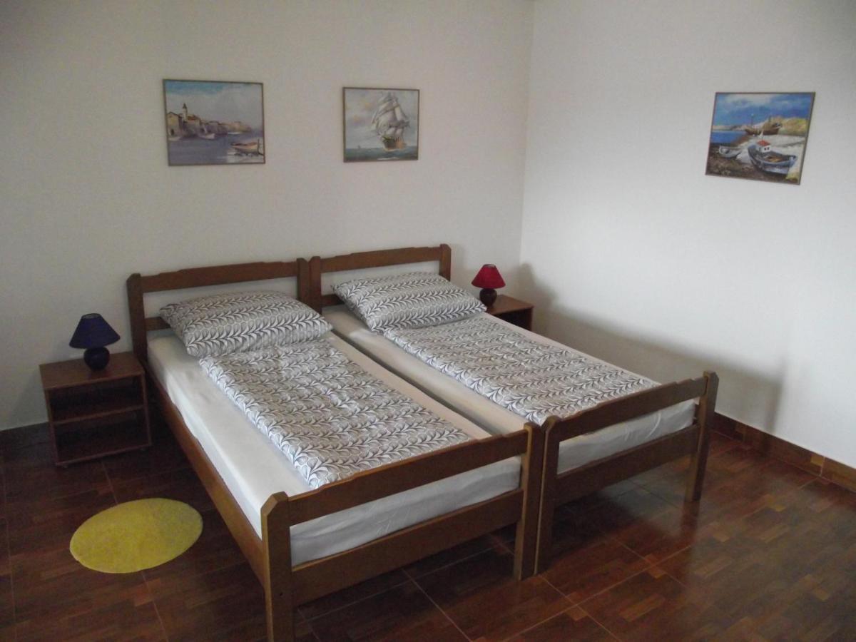 Apartments With A Parking Space Novi Vinodolski - 15823 Dış mekan fotoğraf